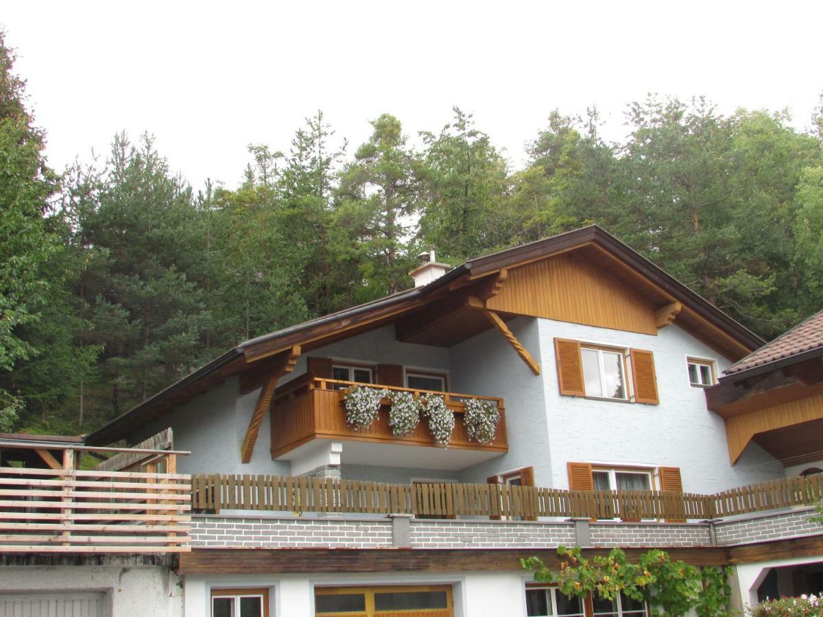 Ferienhaus Tschenett Imst Esterno foto