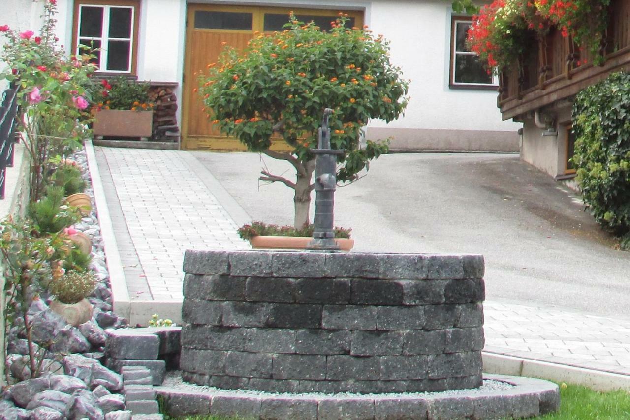 Ferienhaus Tschenett Imst Esterno foto